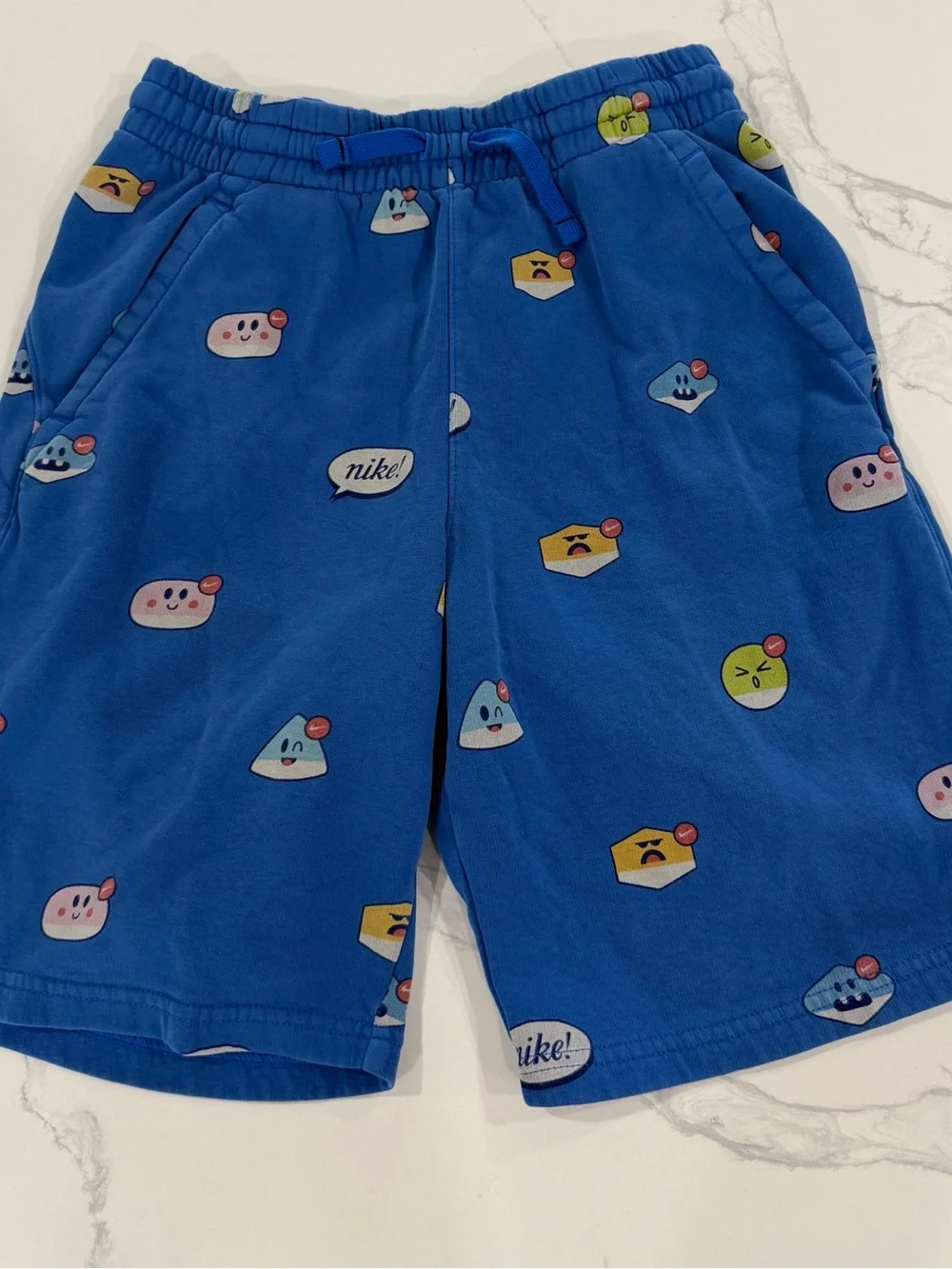 Nike Sportswear Club Airmoji Emoji Fleece Shorts Boys XL Blue